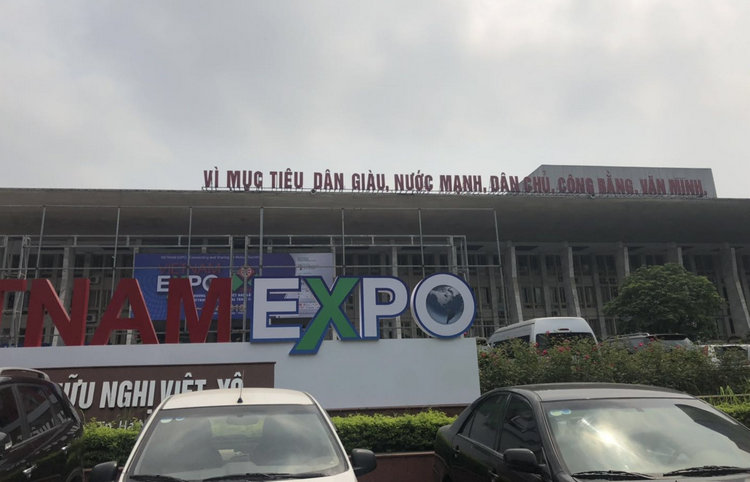 湖南mg冰球突破豪华版试玩旅行河内国际商业展  耐磨陶瓷产品拓展越南市场