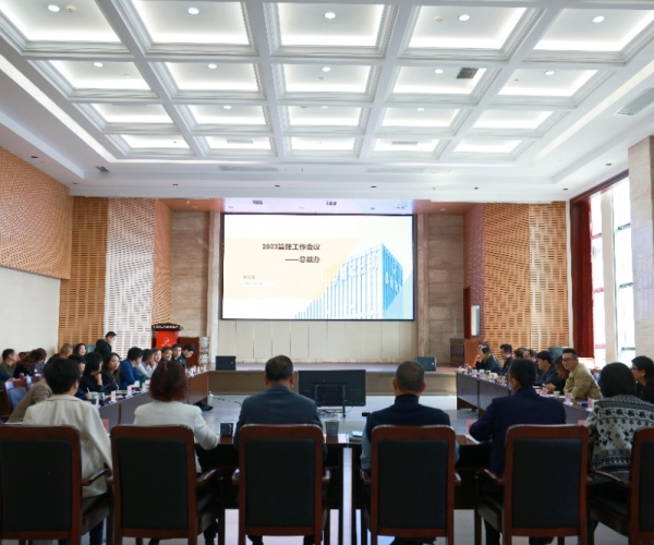 为（内部）客户提供价值，，，为实现“领跑”赋能加速