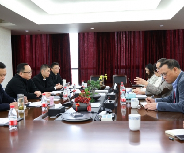 嘉兴经开区党工委副书记、、管委会主任戴锋莅临走访调研